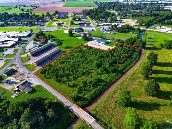 919 W Vine St , Walnut Ridge, AR 72476
