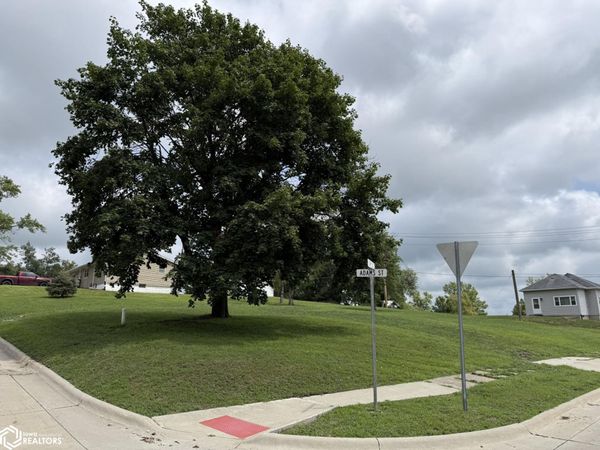 306 14Th Street, Corning, IA 50841
