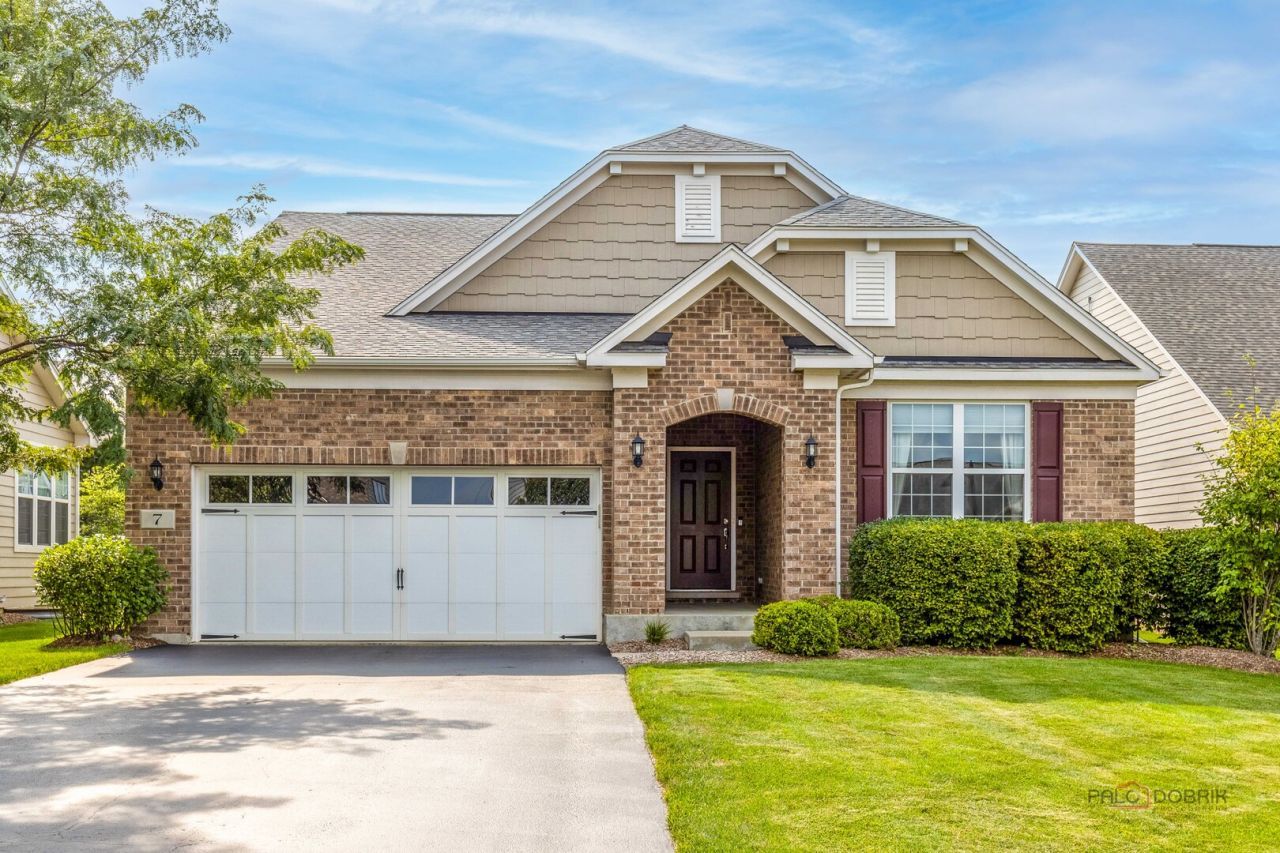 7 Melrose Place, Hawthorn Woods, IL 60047 Main Photo