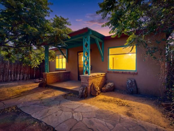 918 Hickox , Santa Fe, NM 87505