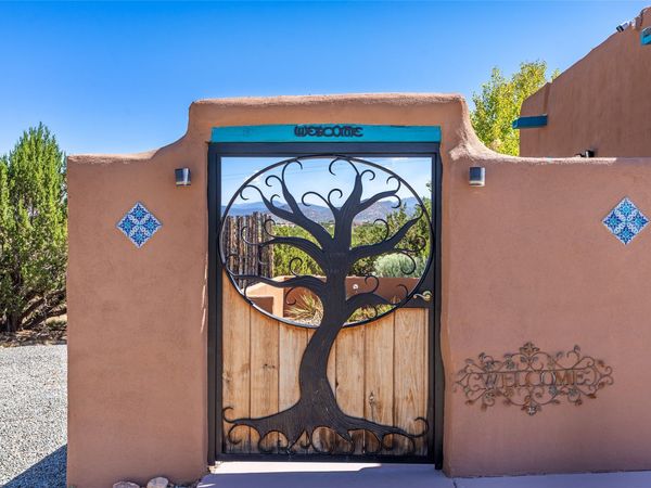 1 Domingo Place, Santa Fe, NM 87508