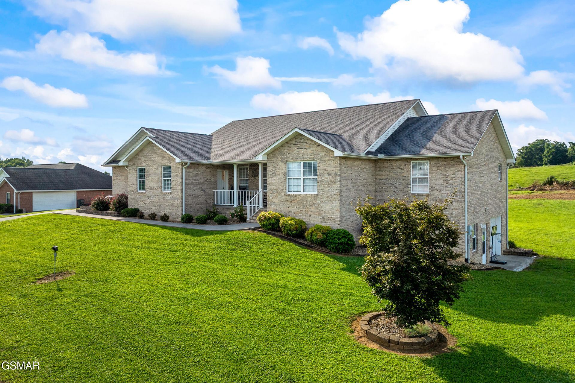 1429 Alum Cave Cove, Sevierville, TN 37862 Main Photo