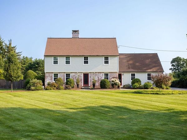 22 Post Rd, Lenox, MA 01240