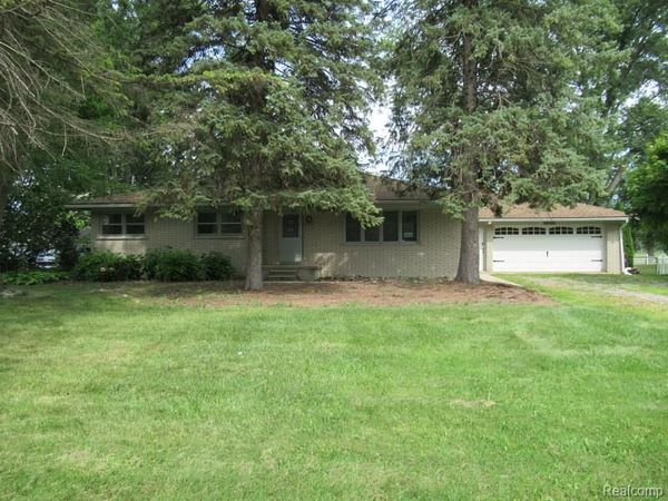 50300 North Avenue, Macomb Township, Mi 48042