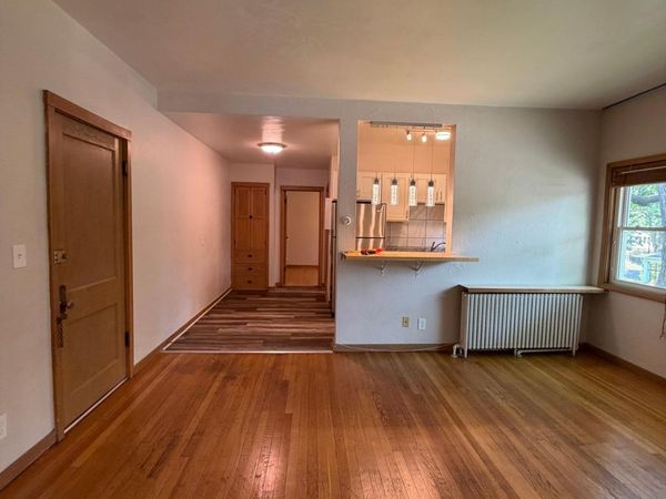 2176 Dayton Avenue, Unit 8, Saint Paul, MN 55104