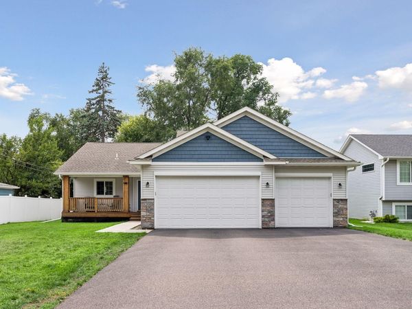 5201 49th Avenue N, Crystal, MN 55429