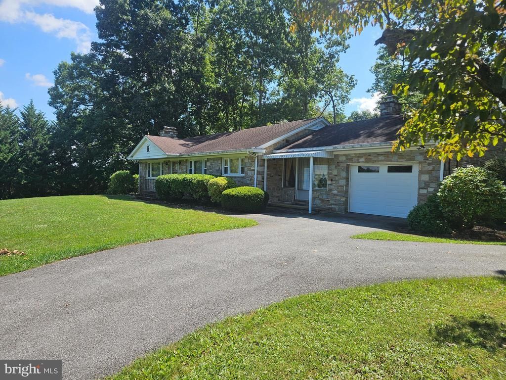 2933 HAMPSTEAD MEXICO ROAD, HAMPSTEAD, MD 21074