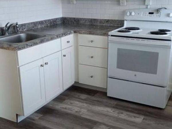100 W MAIN STREET, Unit 6, NEW HOLLAND, PA 17557