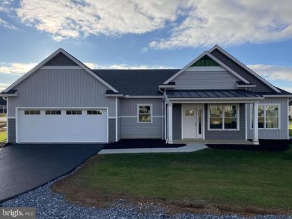8 SPRINGHAVEN COURT Palmyra, PA 17078