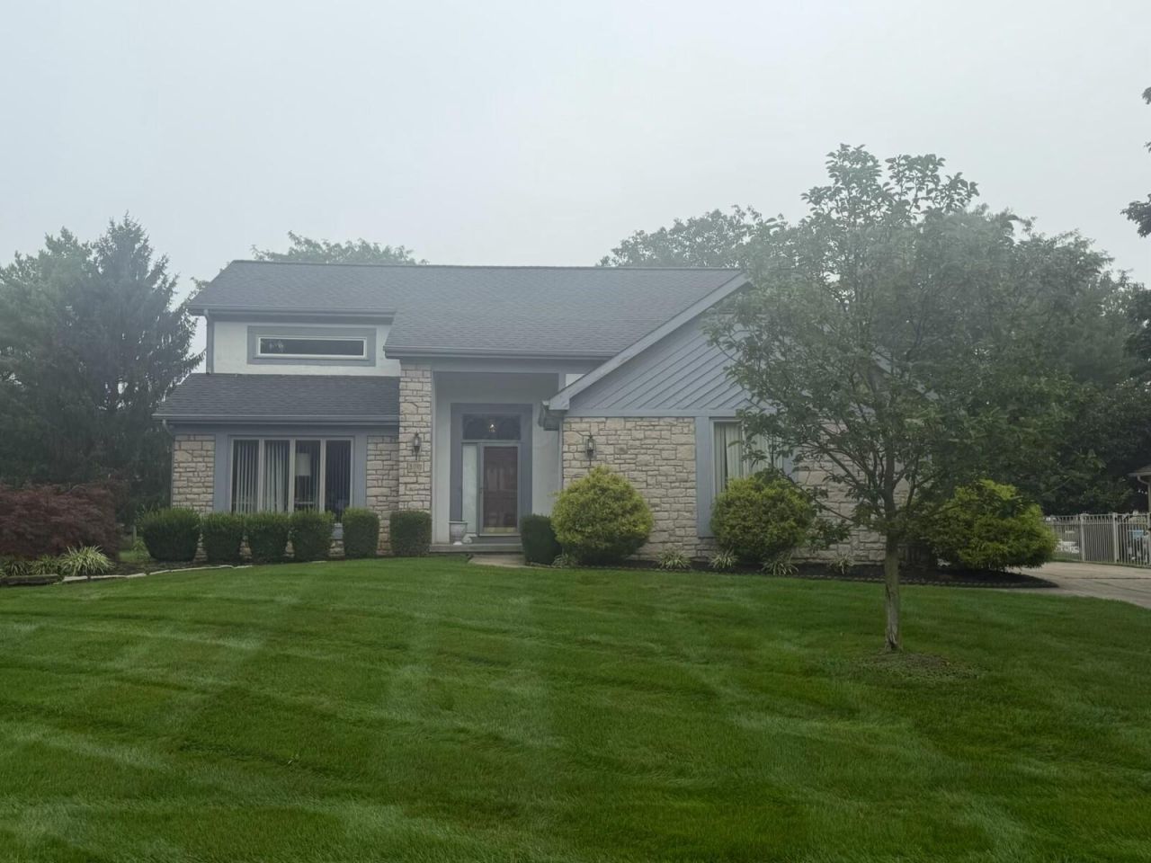 3015 Shoreline Drive , Lewis Center, OH 43035 Main Photo