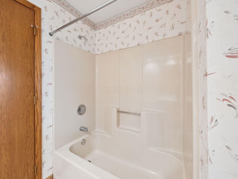3015 Shoreline Drive, Lewis Center, OH 43035 Photo 40