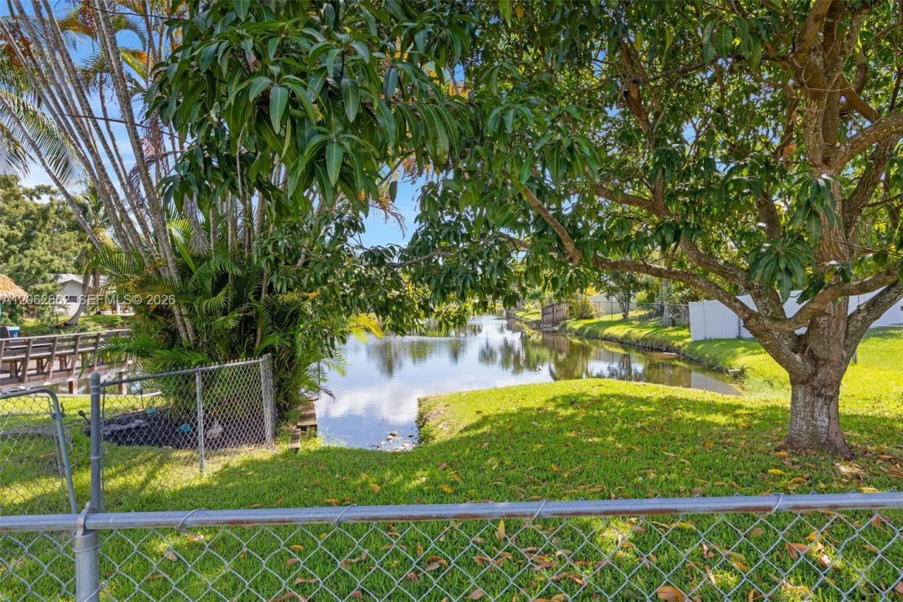 2760 SW 86th Way, Davie, FL 33328 Photo