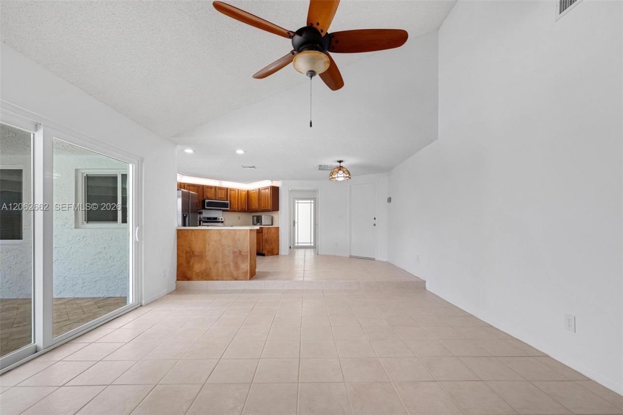 2760 SW 86th Way, Davie, FL 33328 Photo