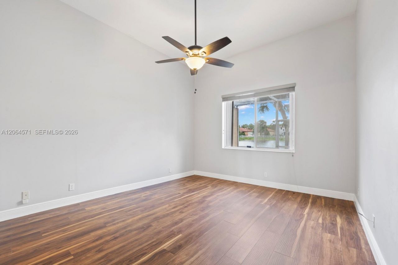 15890 SW 12th St, Pembroke Pines, FL 33027 Photo