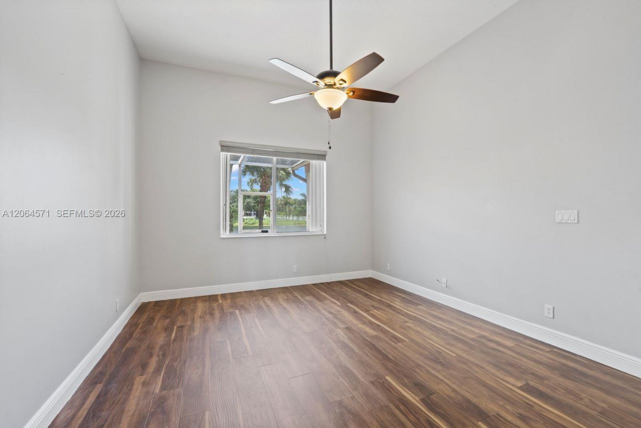 15890 SW 12th St, Pembroke Pines, FL 33027 Photo