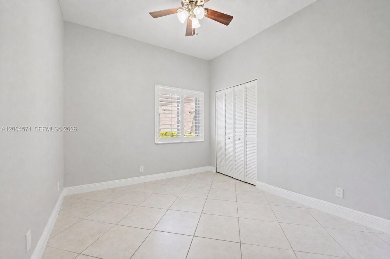 15890 SW 12th St, Pembroke Pines, FL 33027 Photo