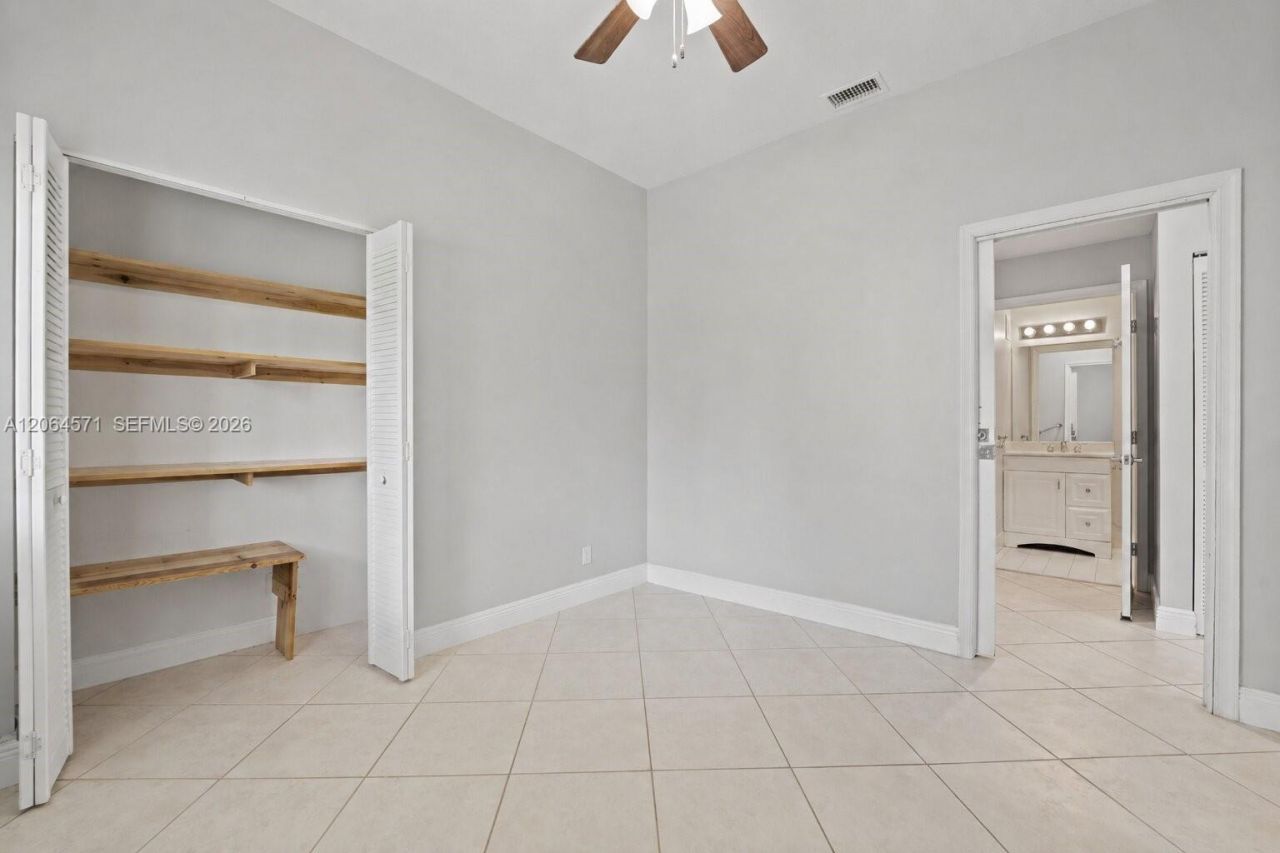 15890 SW 12th St, Pembroke Pines, FL 33027 Photo