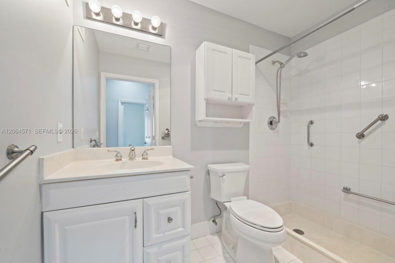 15890 SW 12th St, Pembroke Pines, FL 33027 Photo