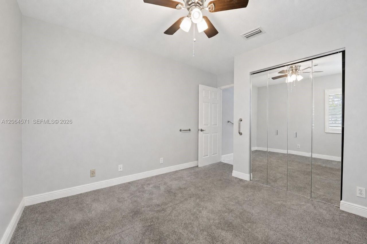 15890 SW 12th St, Pembroke Pines, FL 33027 Photo