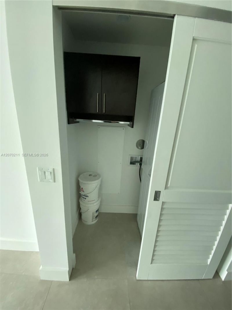 1080 Brickell Ave , Unit 2505, Miami, FL 33131 Photo