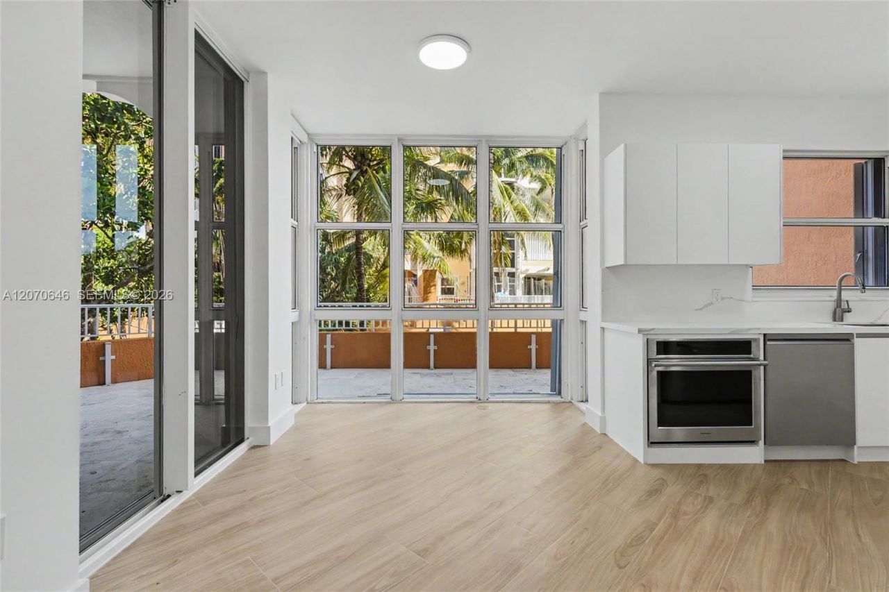 731 Crandon Blvd , Unit 208, Key Biscayne, FL 33149 Photo