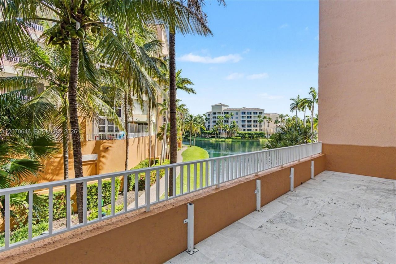 731 Crandon Blvd , Unit 208, Key Biscayne, FL 33149 Photo
