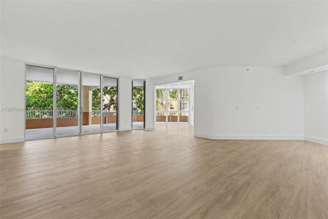 731 Crandon Blvd , Unit 208, Key Biscayne, FL 33149 Photo