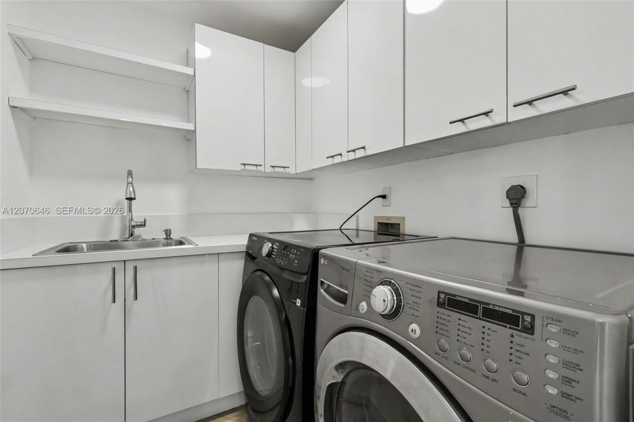731 Crandon Blvd , Unit 208, Key Biscayne, FL 33149 Photo