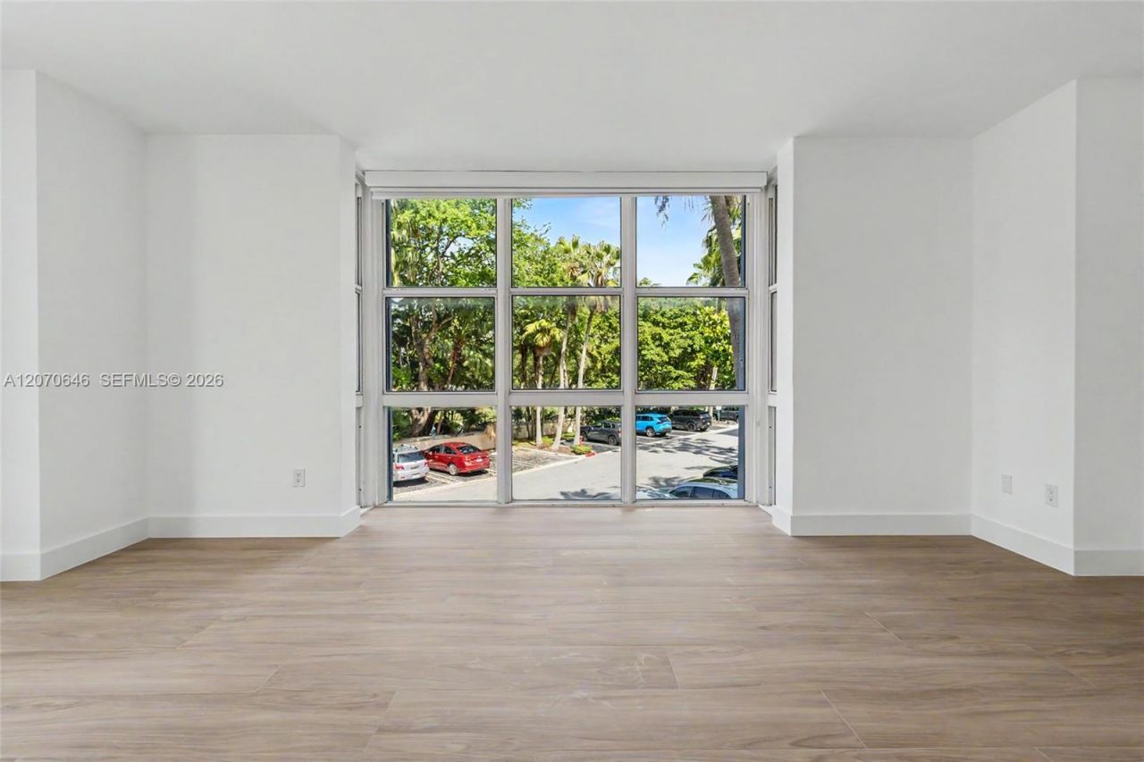 731 Crandon Blvd , Unit 208, Key Biscayne, FL 33149 Photo