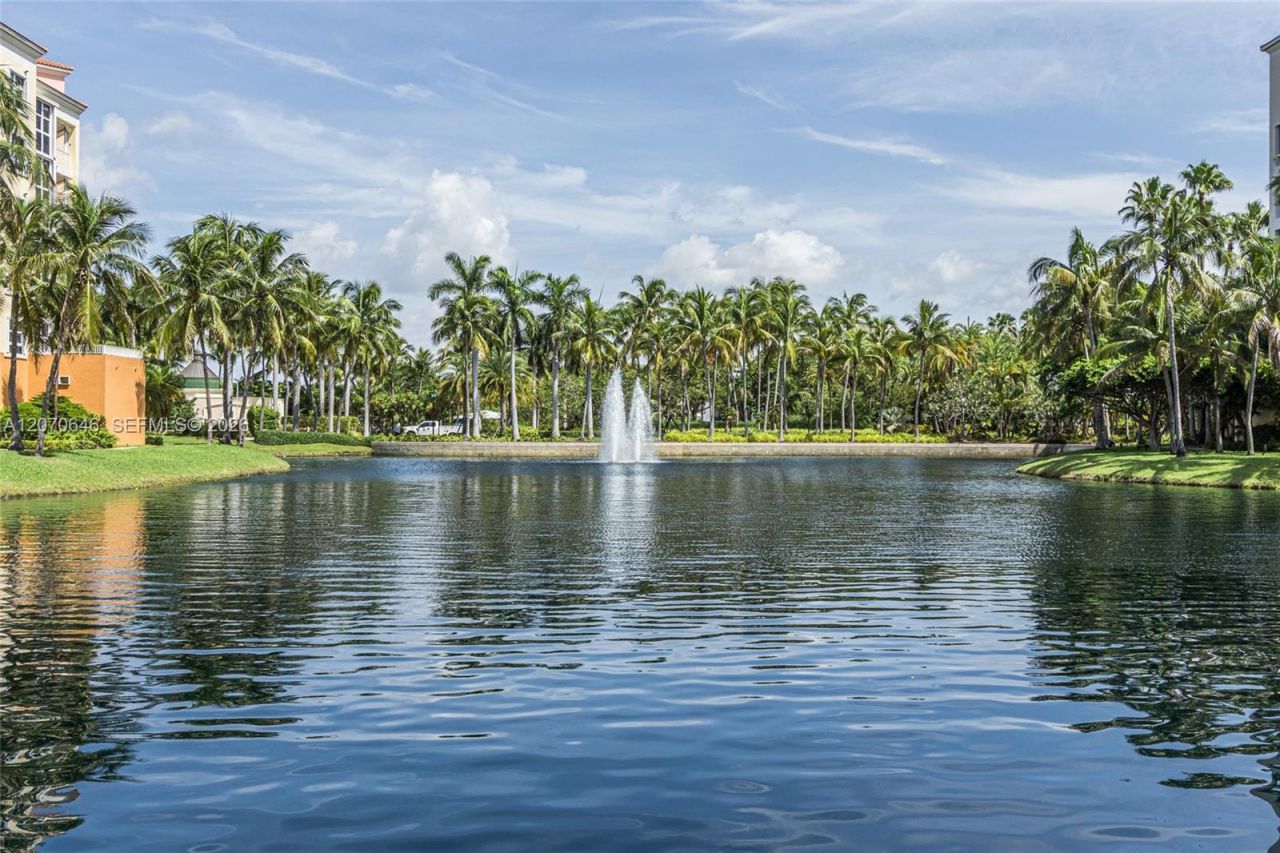 731 Crandon Blvd , Unit 208, Key Biscayne, FL 33149 Photo