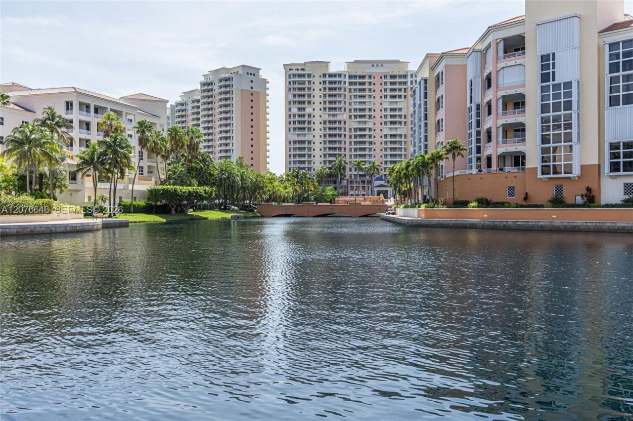 731 Crandon Blvd , Unit 208, Key Biscayne, FL 33149 Photo