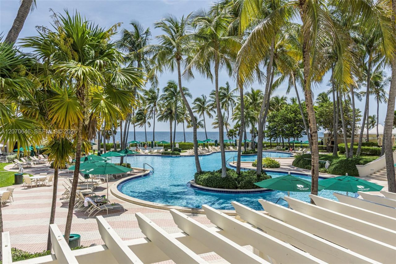 731 Crandon Blvd , Unit 208, Key Biscayne, FL 33149 Photo