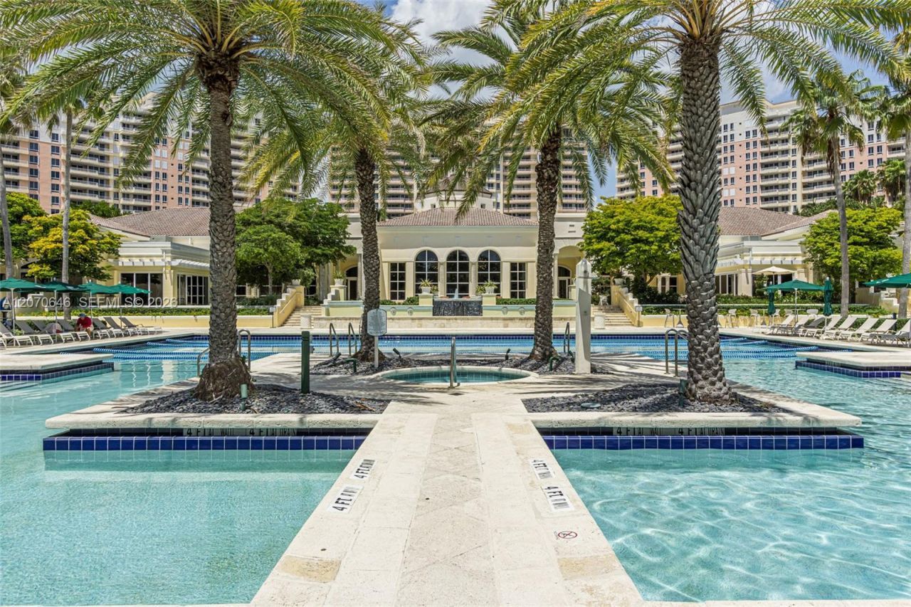 731 Crandon Blvd , Unit 208, Key Biscayne, FL 33149 Photo