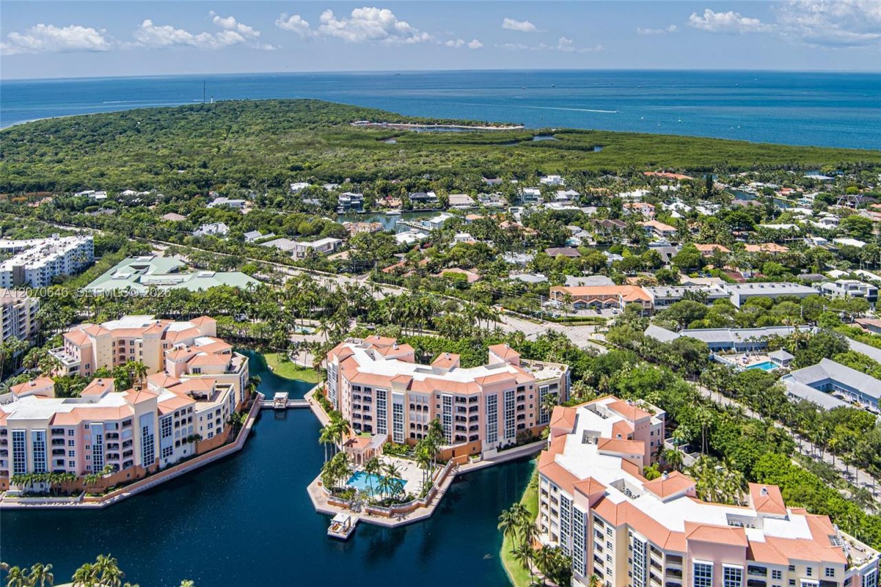 731 Crandon Blvd , Unit 208, Key Biscayne, FL 33149 Photo