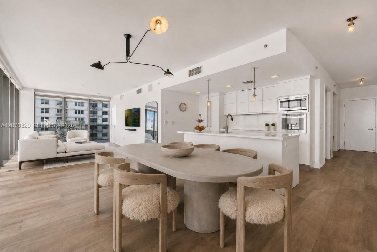 5875 Collins Ave, Unit 1102, Miami Beach, FL 33140 Photo