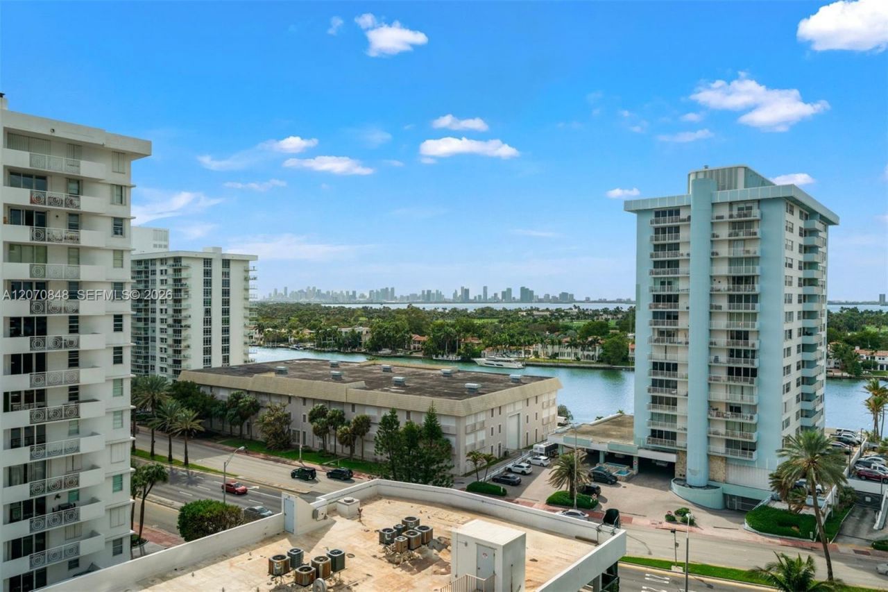 5875 Collins Ave , Unit 1102, Miami Beach, FL 33140 Photo