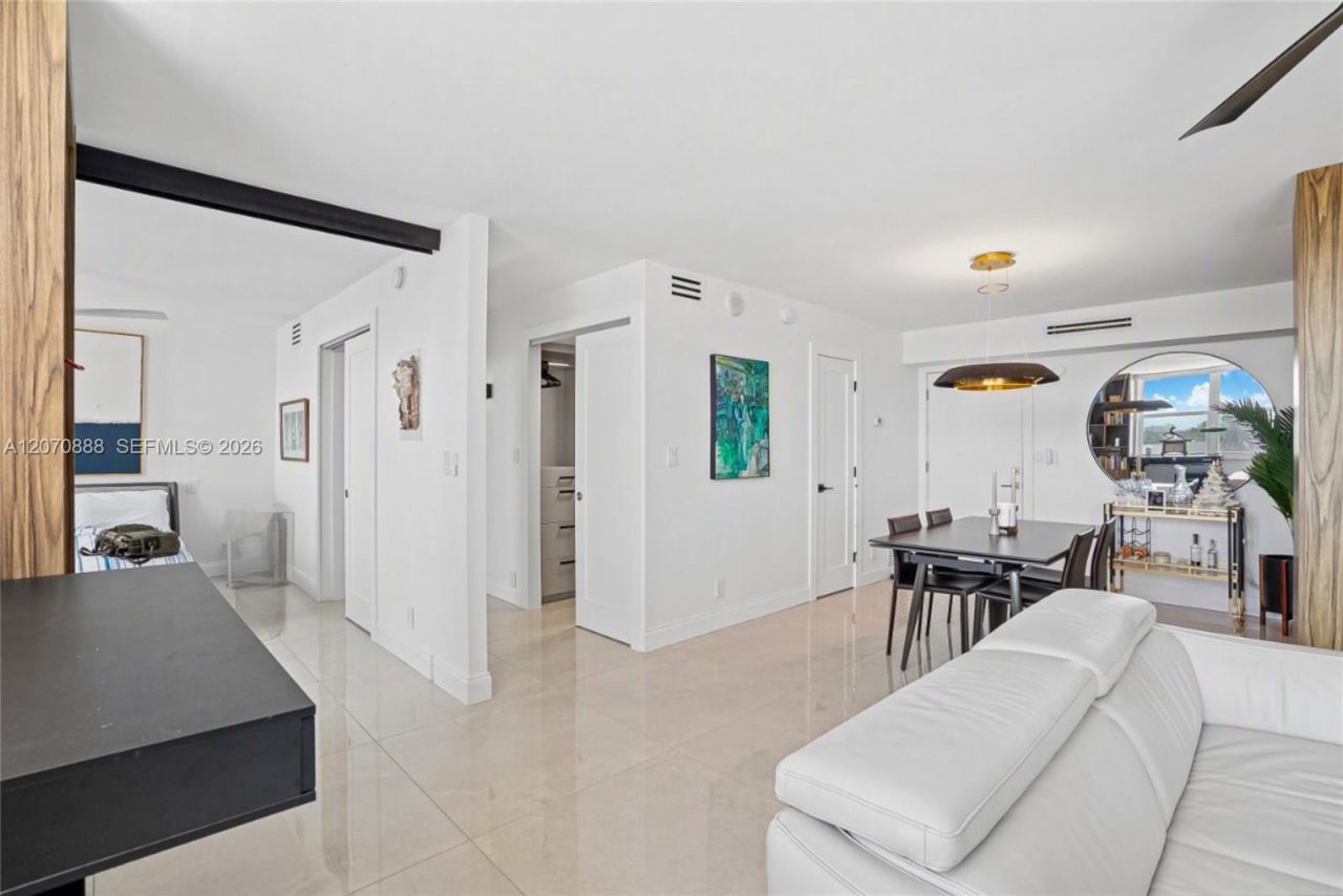 2881 NE 33rd Ct, Unit 5G, Fort Lauderdale, FL 33306 Photo