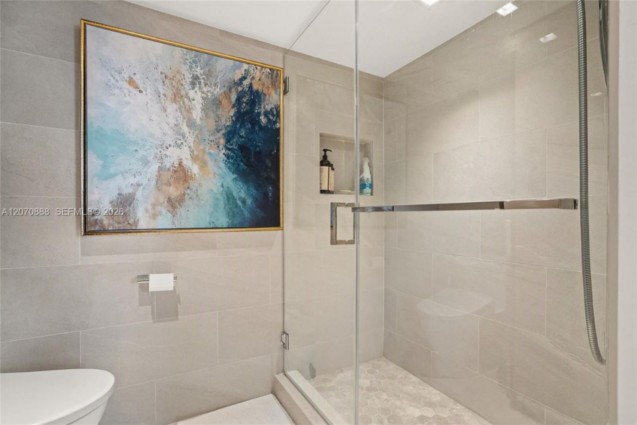 2881 NE 33rd Ct, Unit 5G, Fort Lauderdale, FL 33306 Photo