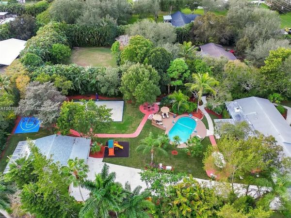 14330 SW 20th St , Davie, FL 33325