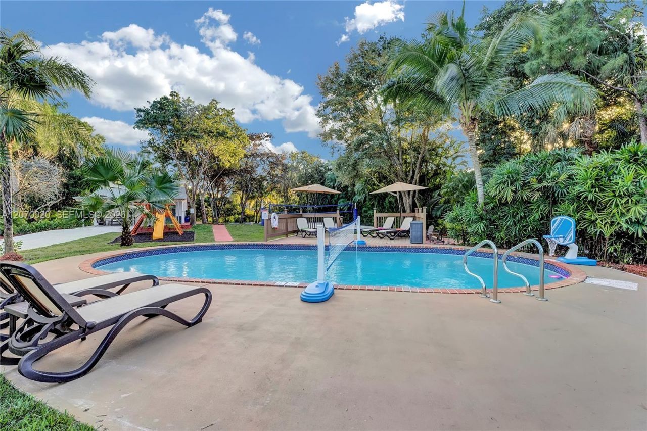 14330 SW 20th St, Davie, FL 33325 Photo