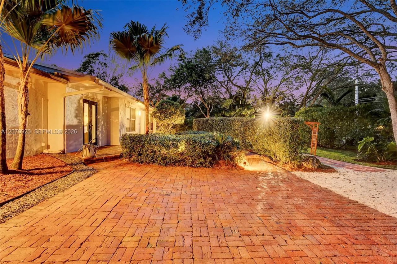14330 SW 20th St, Davie, FL 33325 Photo
