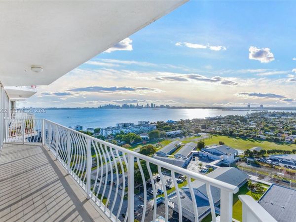 7601 E Treasure Dr , Unit 2203, North Bay Village, FL 33141