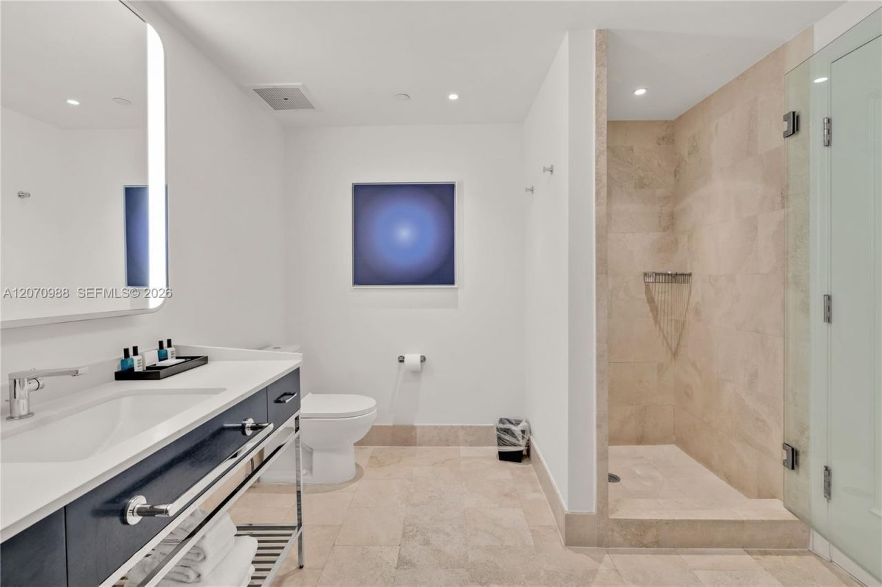 4401 Collins Ave , Unit 1508, Miami Beach, FL 33140 Photo