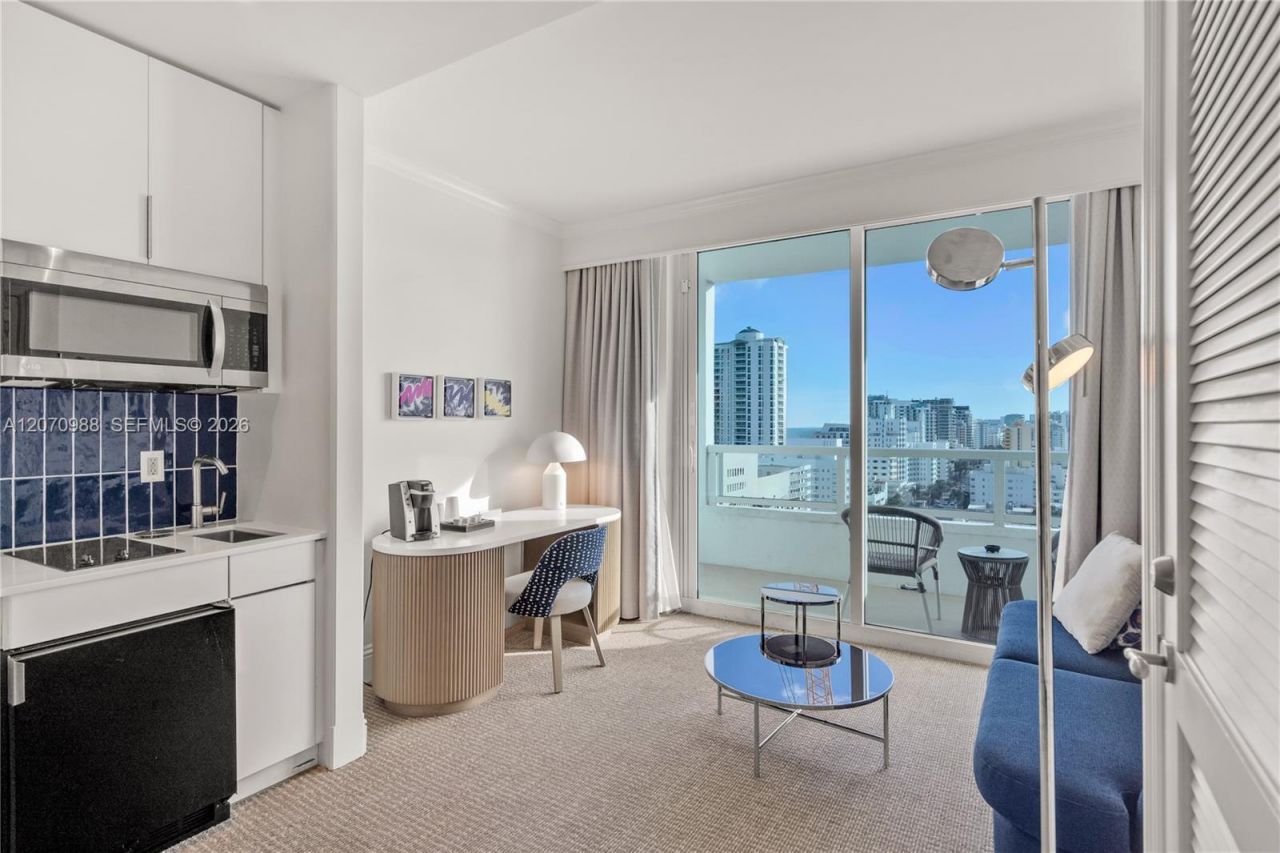 4401 Collins Ave , Unit 1508, Miami Beach, FL 33140 Photo