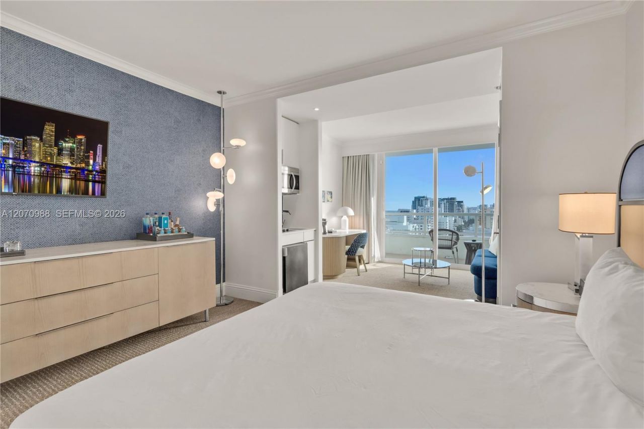 4401 Collins Ave , Unit 1508, Miami Beach, FL 33140 Photo