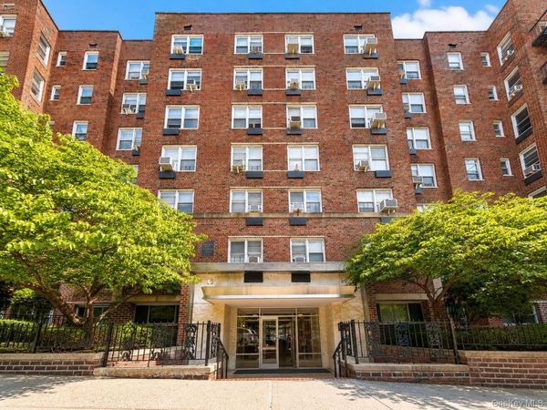 65-65 Wetherole Street, Unit 5R, Rego Park, NY 11374