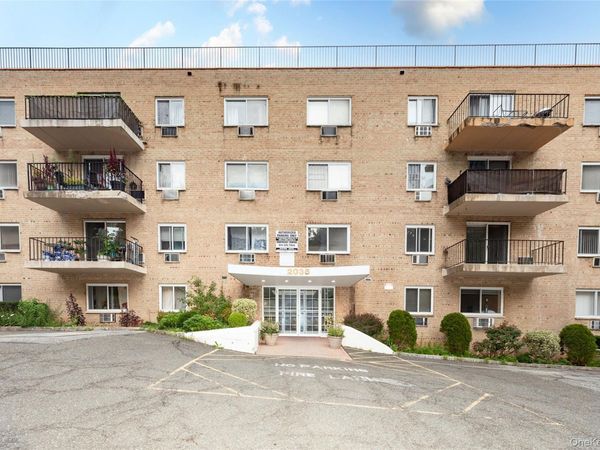 2035 Central Park Avenue , Unit AA4, Yonkers, NY 10710