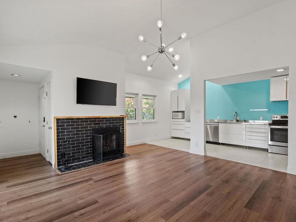 9226 Jollyville RD, Unit 220, Austin, TX 78759