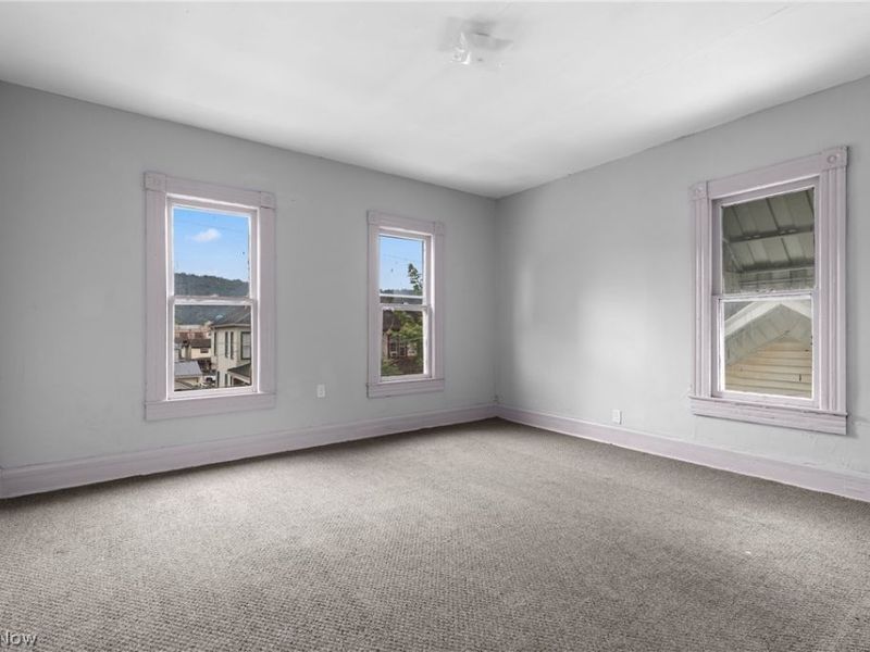 319 N 7th Street, Martins Ferry, OH 43935 Photo 13
