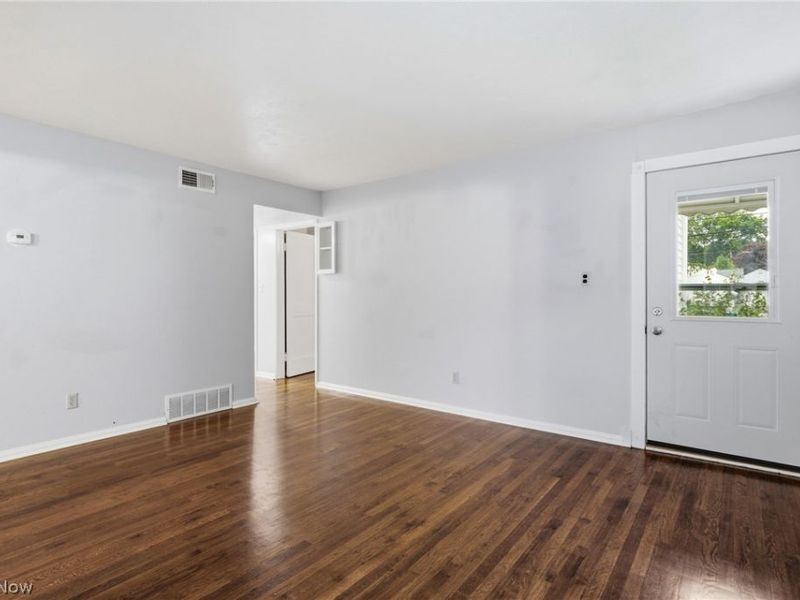 5733 Porter Road, North Olmsted, OH 44070 Photo 12
